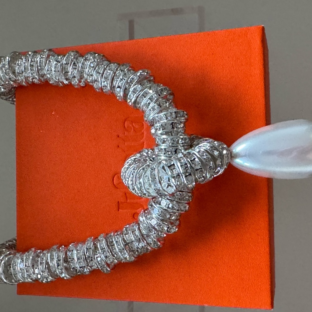 Julietta Pearl Drop Necklace - Picture 5 of 6